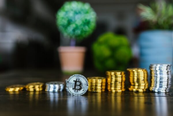Coins stacked in a linear growing groups